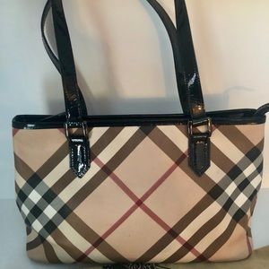 ▪️fri sale- Burberry regent nova check tote bag